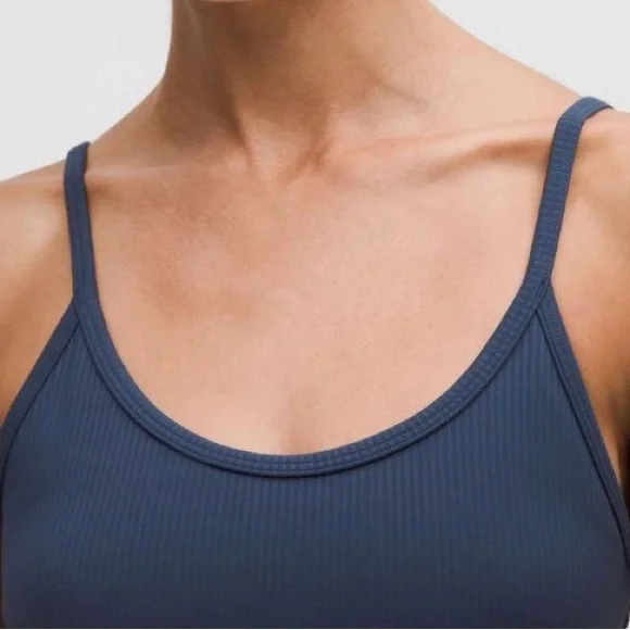Lululemon sz 8 Wunder Train U-Neck ribbed Deep Blue Bra light support NWOT